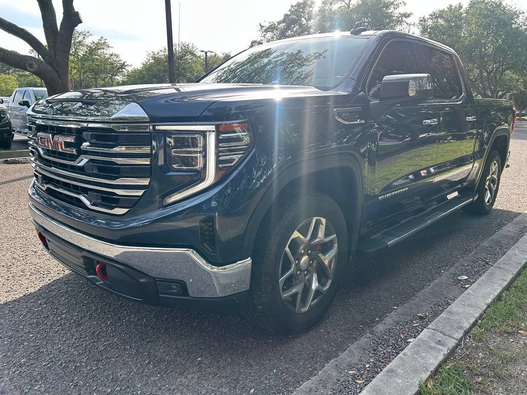 Used 2023 GMC Sierra 1500 SLT Truck Crew Cab