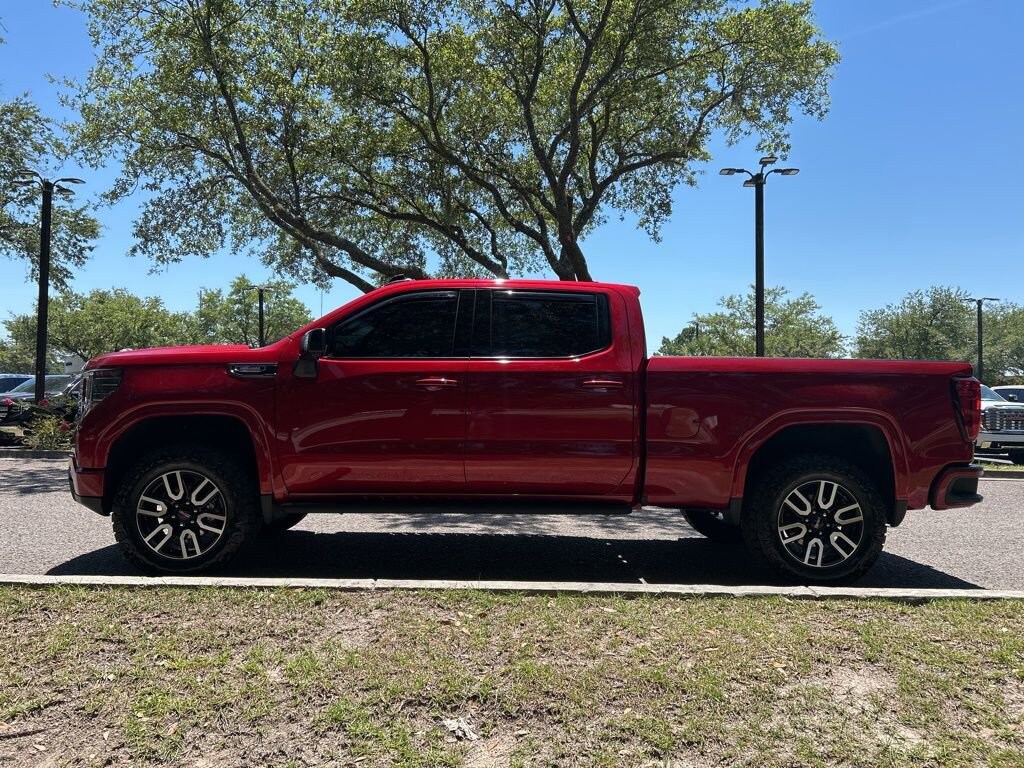 2023 GMC Sierra 4WD Crew Cab Short Box AT4's photo
