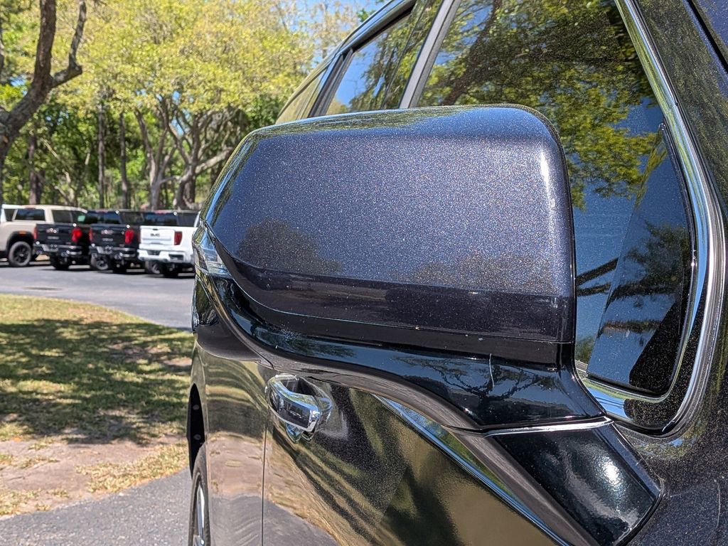2023 GMC Yukon Denali Ultimate - Photo 13