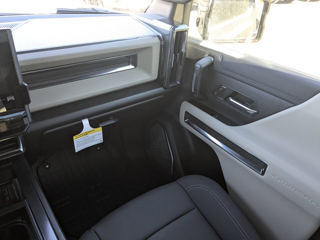 2026 GMC HUMMER EV 2X - Photo 14
