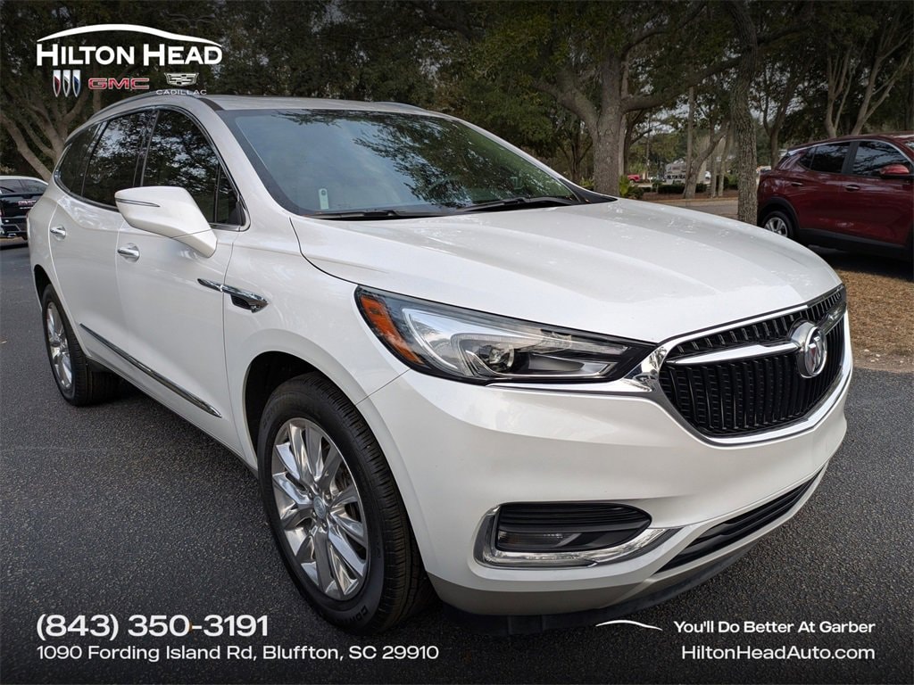 2019 Buick Enclave Essence's photo