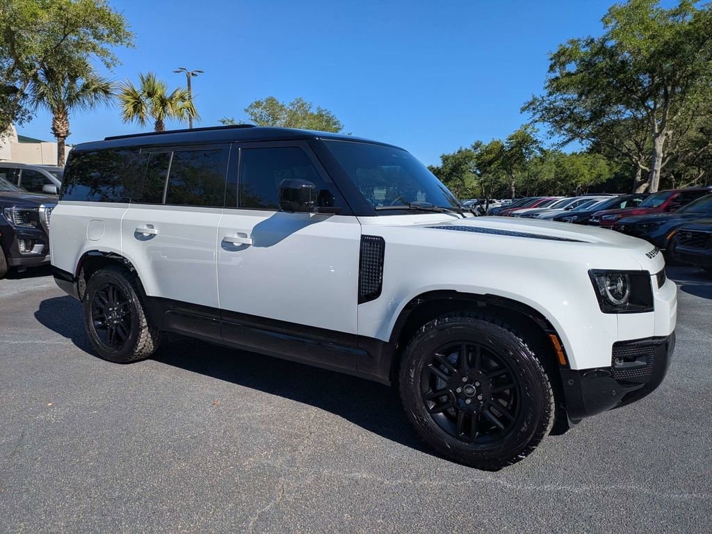 Used 2025 Land Rover Defender 130 P400 X-Dynamic SE SUV