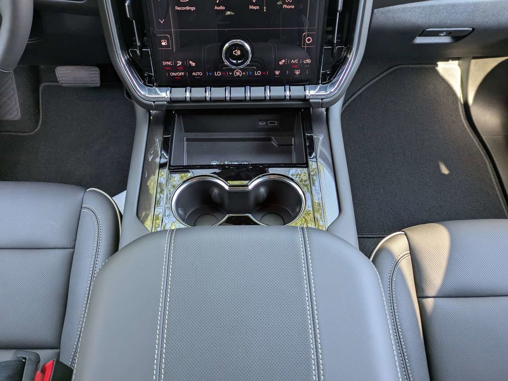 2026 GMC Yukon Elevation - Photo 20