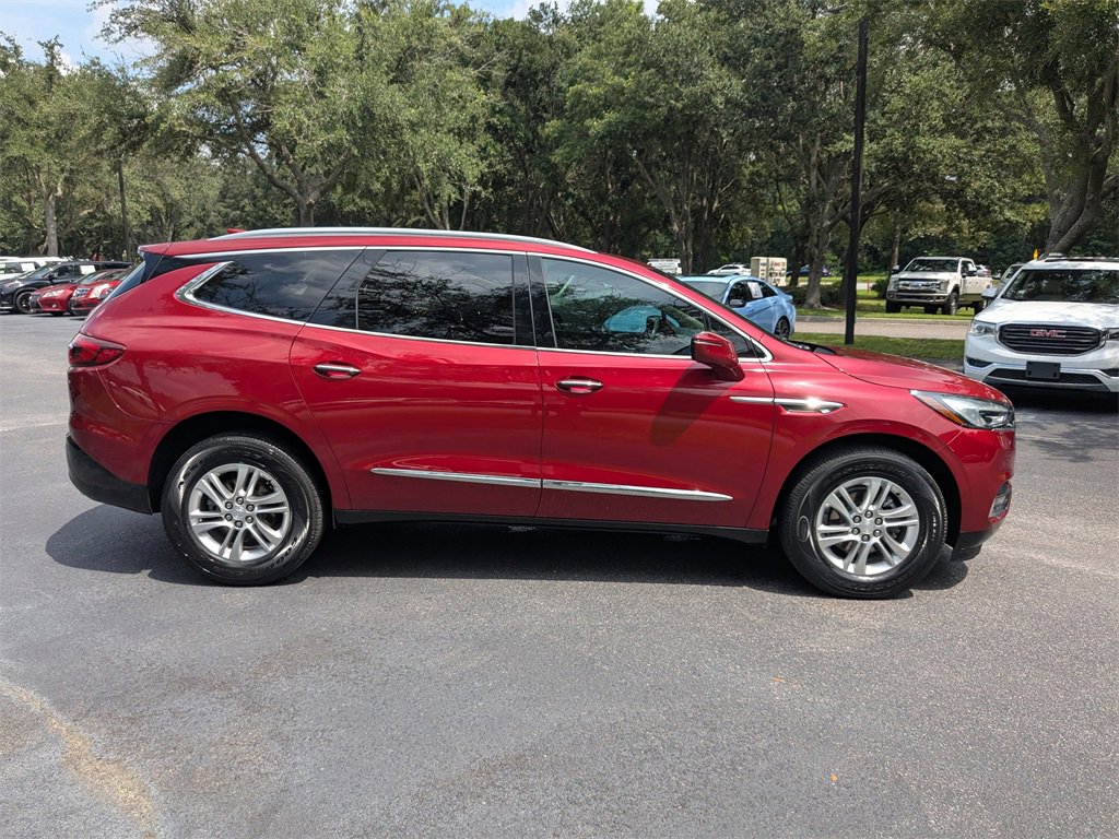 2021 Buick Enclave Essence photo 2