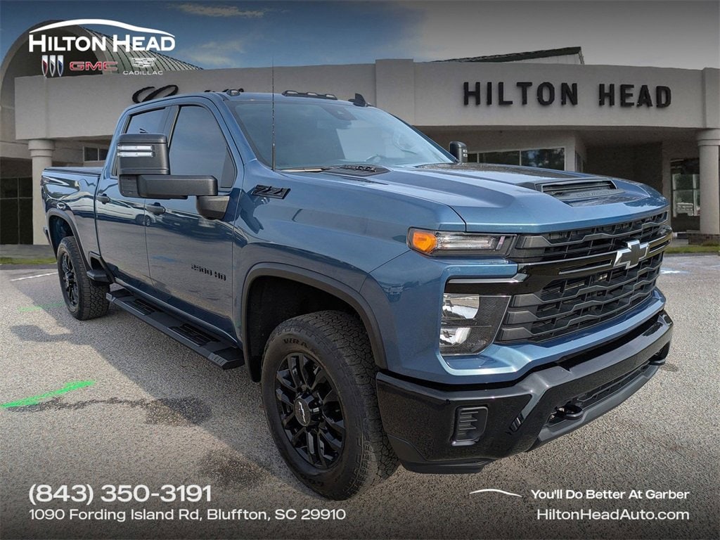2025 Chevrolet Silverado HD Custom's photo