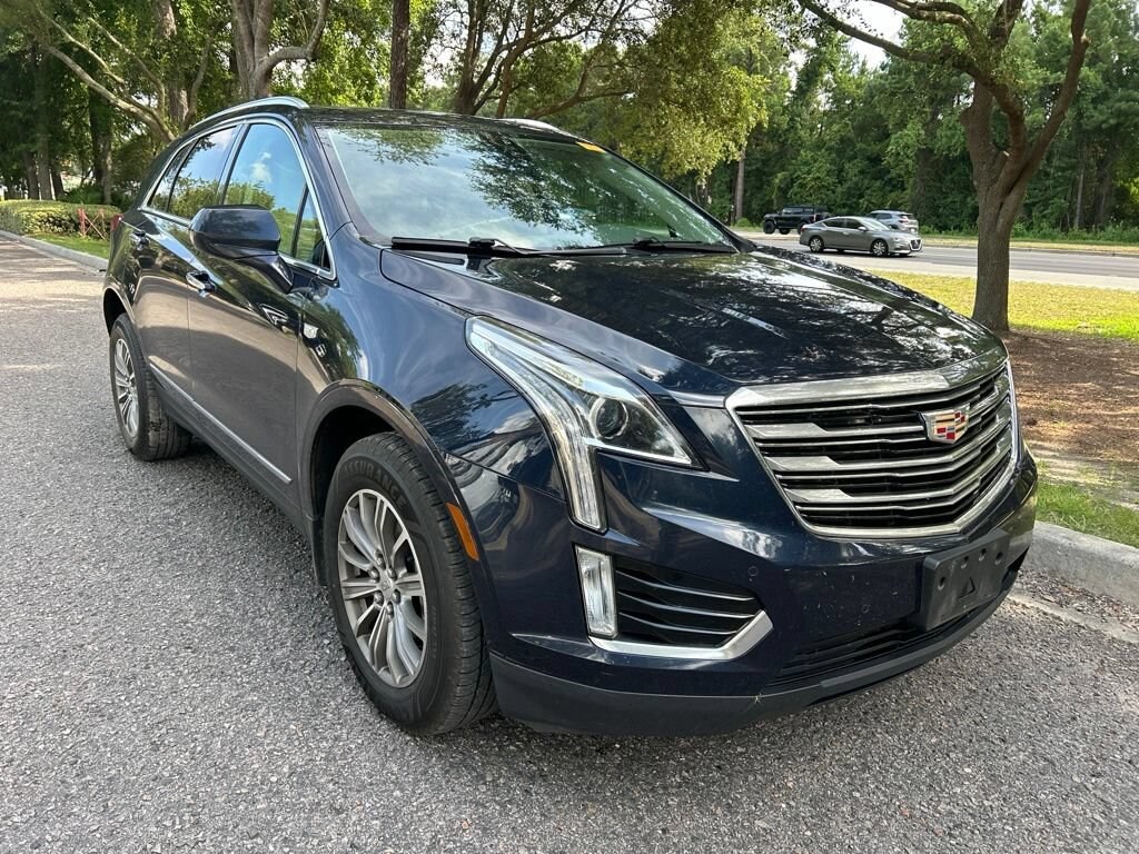 Used 2017 CADILLAC XT5 Luxury FWD SUV