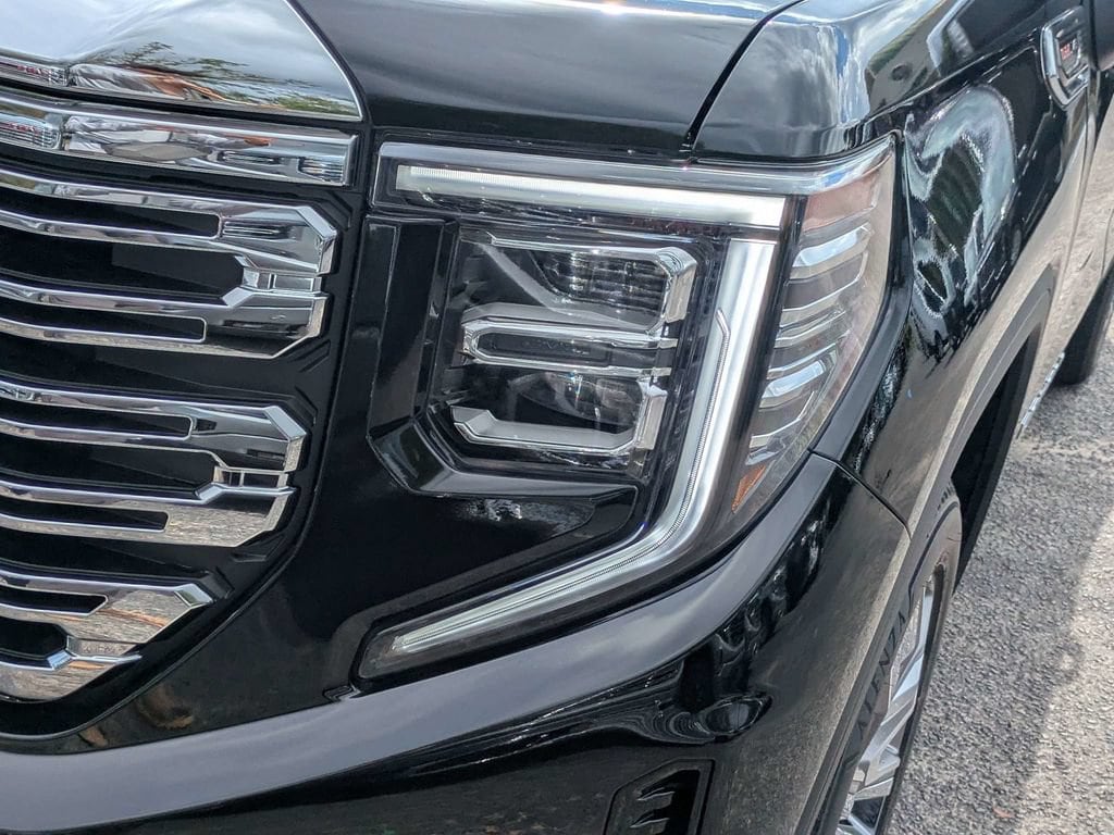 2026 GMC Sierra 1500 Denali - Photo 10