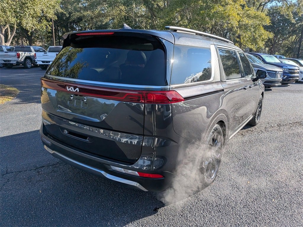 Used 2024 Kia Carnival SX Prestige MPV