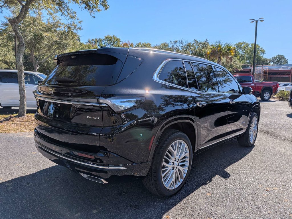 Used 2027 Buick Enclave Avenir SUV