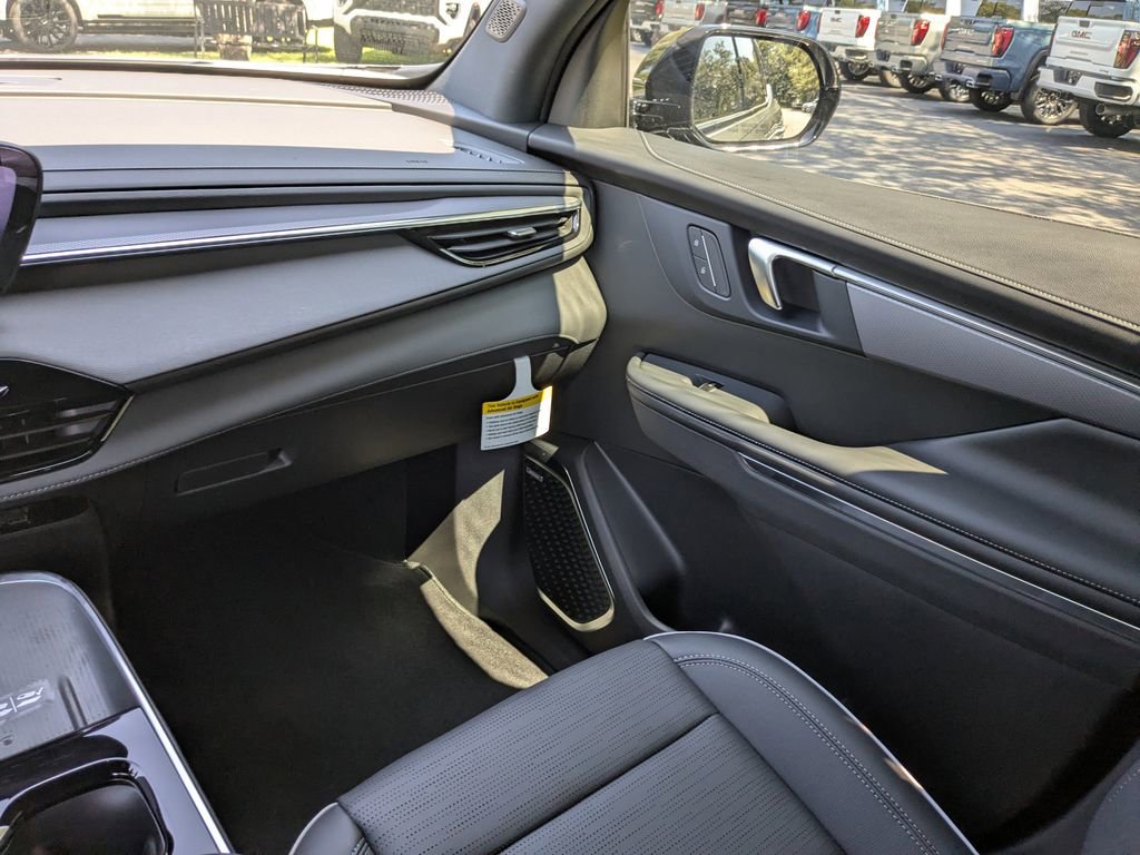 2026 Buick Enclave Sport Touring - Photo 18