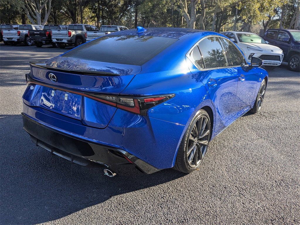 2025 Lexus IS 350 F SPORT photo 4