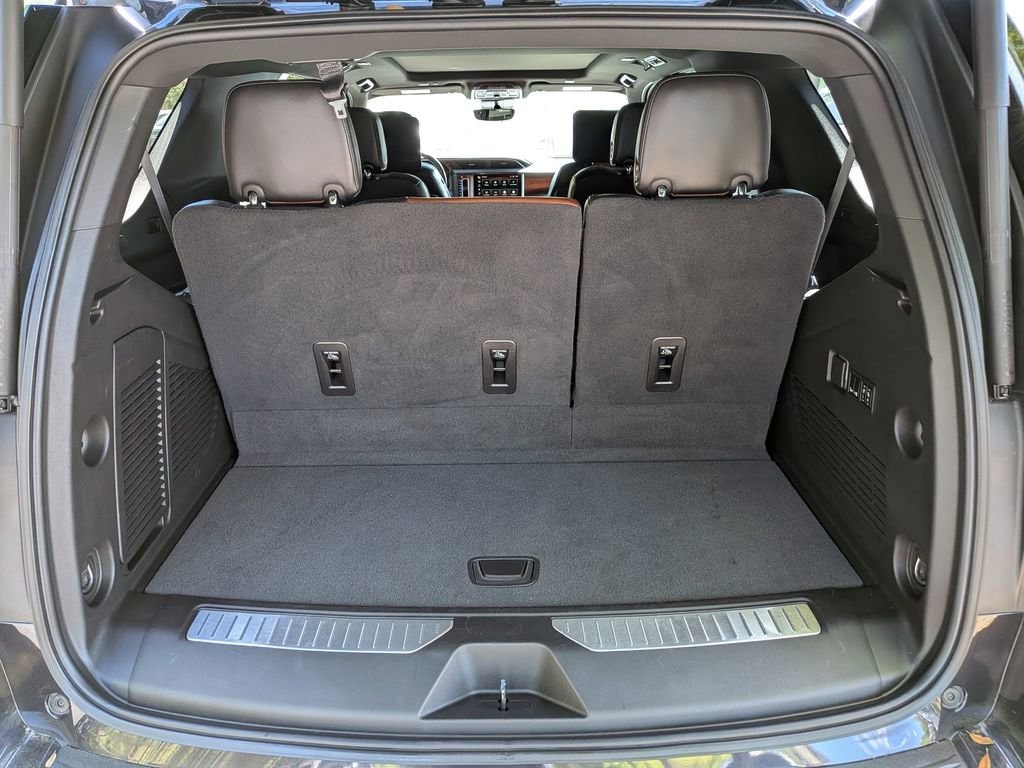 2023 GMC Yukon Denali Ultimate - Photo 14