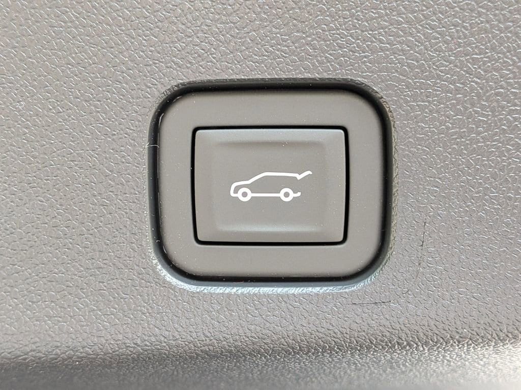 2026 GMC Acadia Denali - Photo 14