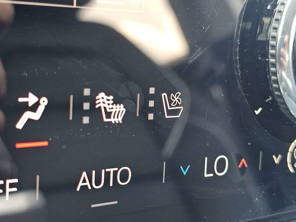 2027 GMC Terrain Denali - Photo 24