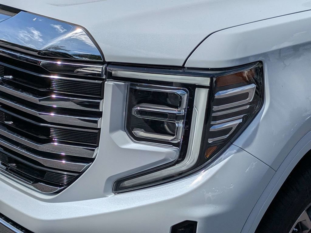 2026 GMC Sierra 1500 SLT - Photo 10