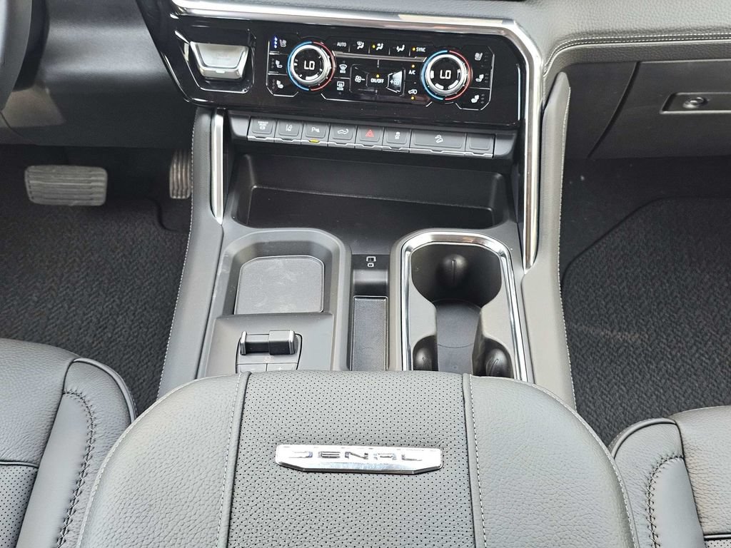 2026 GMC Sierra 2500HD Denali - Photo 18