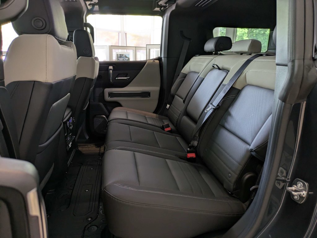 2026 GMC HUMMER EV 2X - Photo 12