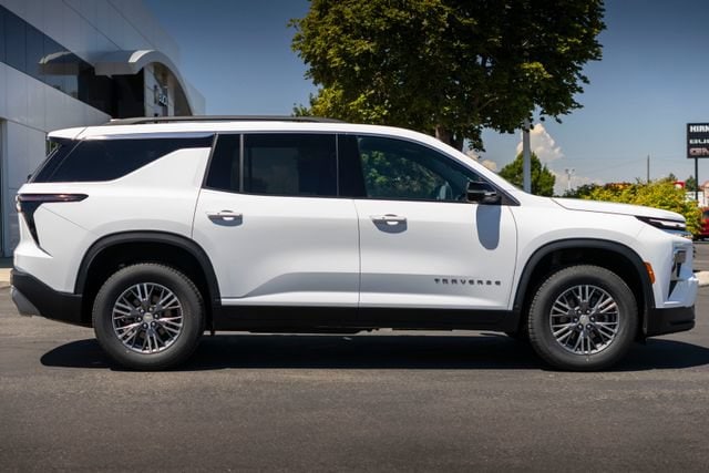 View vehicle photo 7