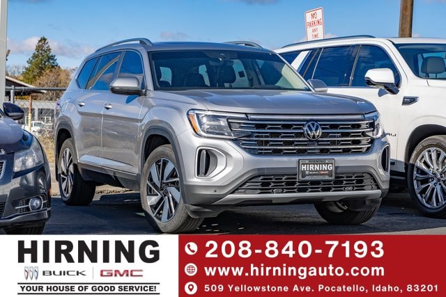 2024 Volkswagen Atlas SEL photo 2