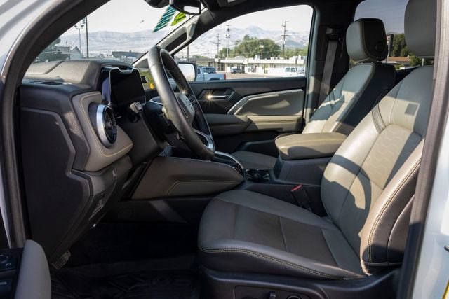 2024 Chevrolet Colorado ZR2 - Photo 6