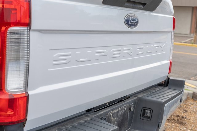 2018 Ford F-350 XLT photo 4