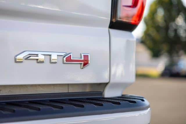 2025 GMC Sierra 1500 AT4 - Photo 28