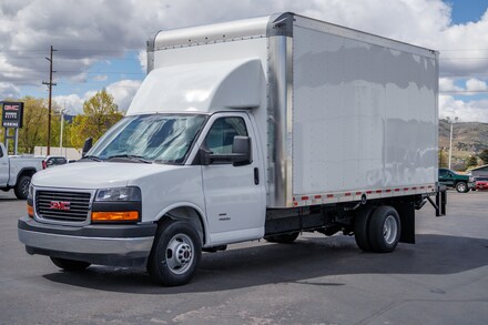 2025 GMC Savana Cutaway 4500 2WT Cutaway Van