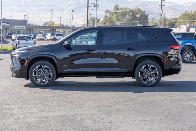 2025 Buick Enclave Sport Touring photo 3