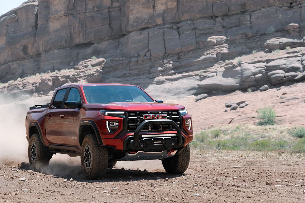 2024 GMC Canyon Overview 2024 GMC Canyon Overview