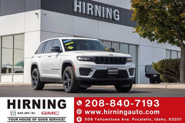 White 2023 Jeep Grand Cherokee SUV / Crossover Four-Wheel Drive