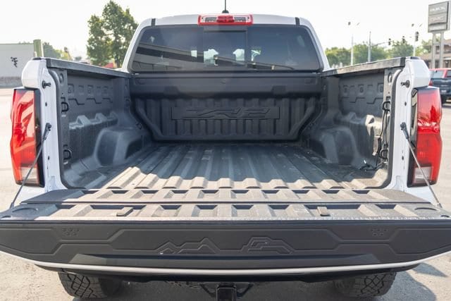 2024 Chevrolet Colorado ZR2 - Photo 14