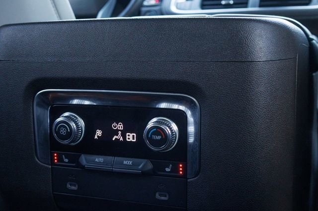 2022 GMC Yukon SLT - Photo 25