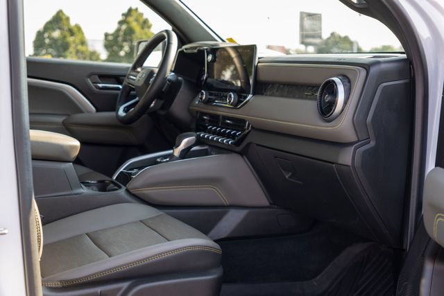 2024 Chevrolet Colorado ZR2 - Photo 28