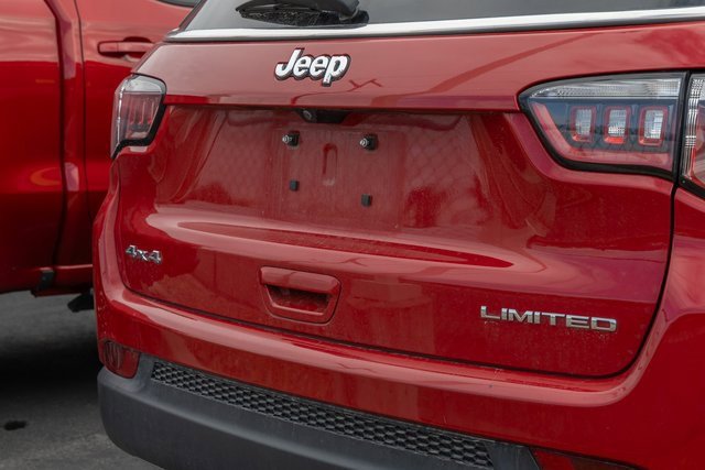 2019 Jeep Compass Limited photo 2