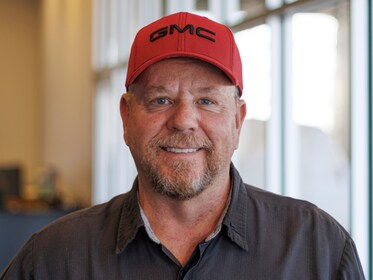 Staff member Mark Huelsman from ID_30396887853e