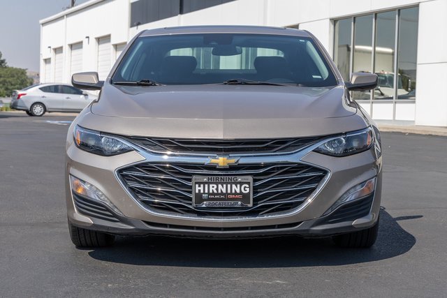 2023 Chevrolet Malibu 1LT photo 2