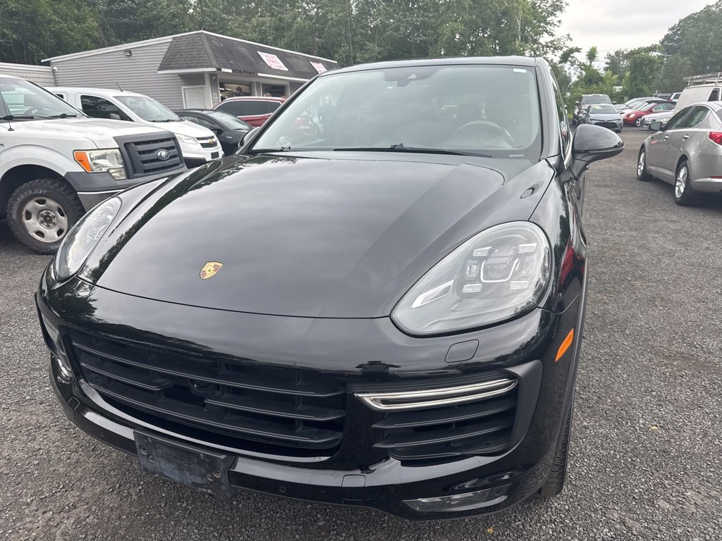 2015 Porsche Cayenne Turbo photo 3