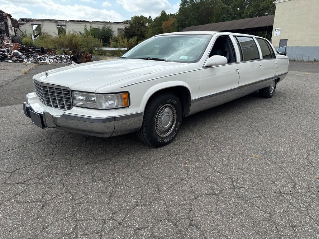 Used 1995 Cadillac Fleetwood BROUGHAM Sedan