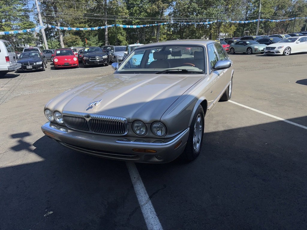 2002 Jaguar XJ Vanden Plas photo 2