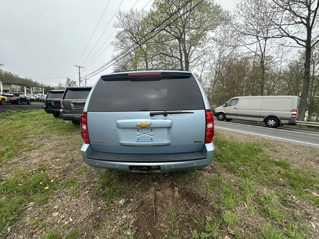 2011 Chevrolet Tahoe LT photo 4