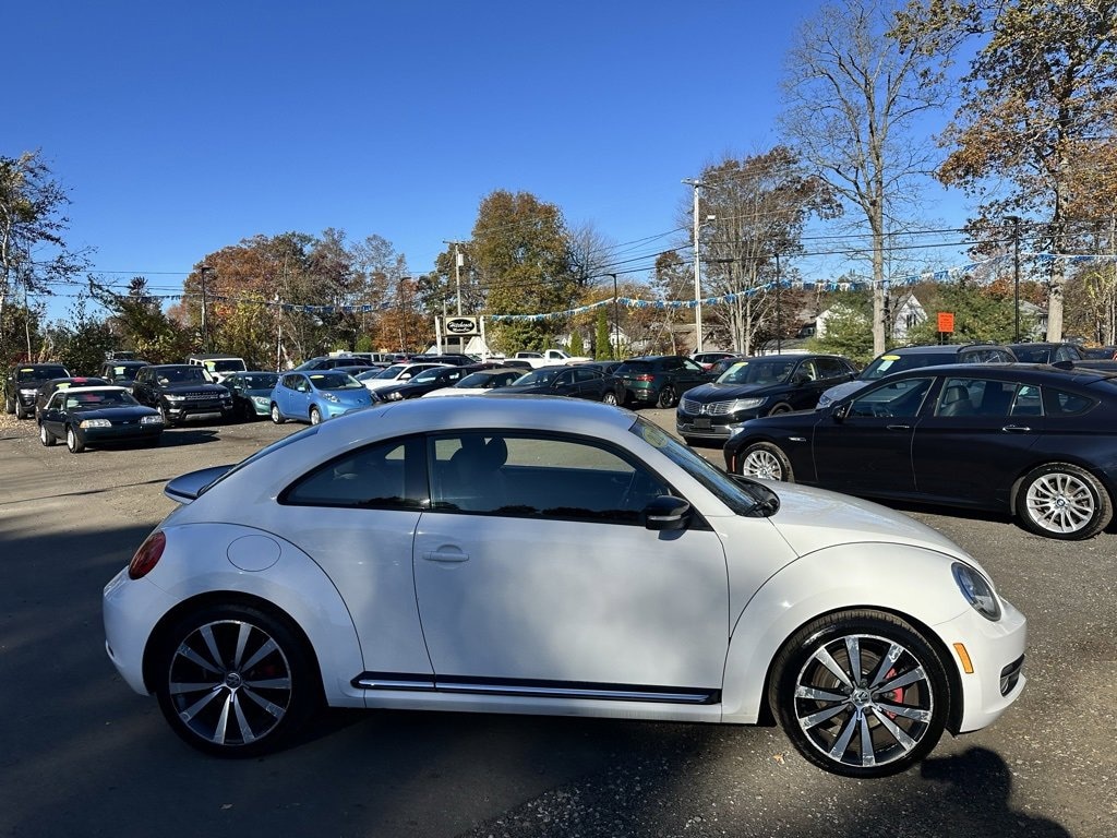 Used 2012 Volkswagen Beetle 2.0T Turbo w/Sun/Sound PZEV Hatchback