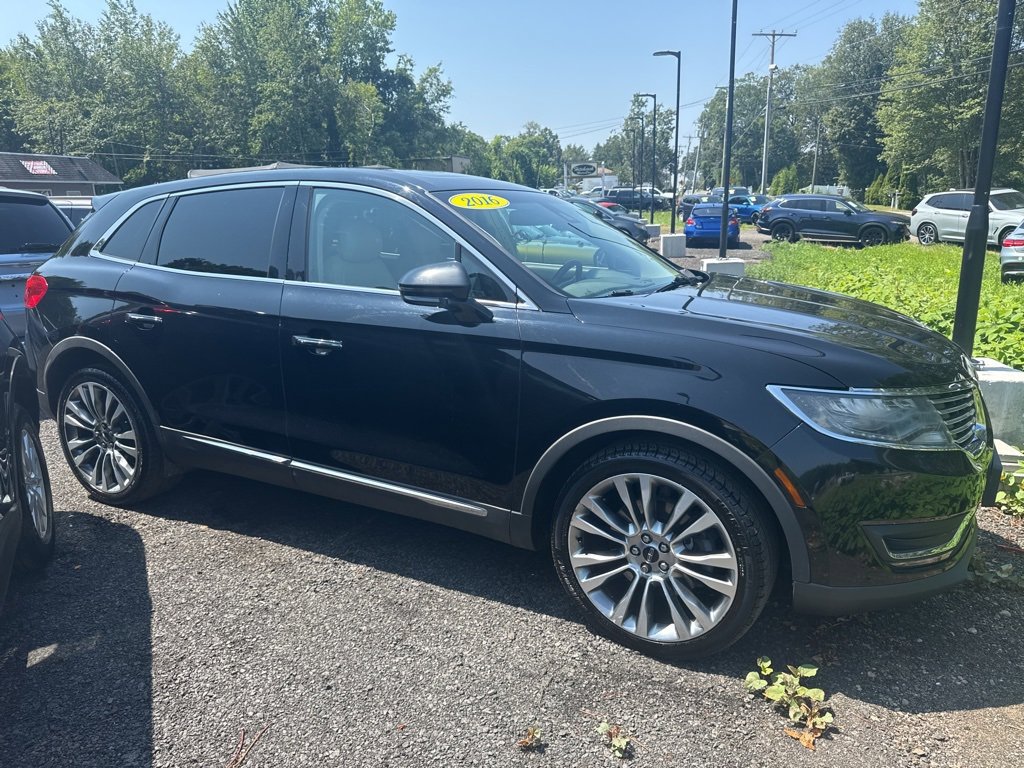2016 Lincoln MKX Reserve photo 3