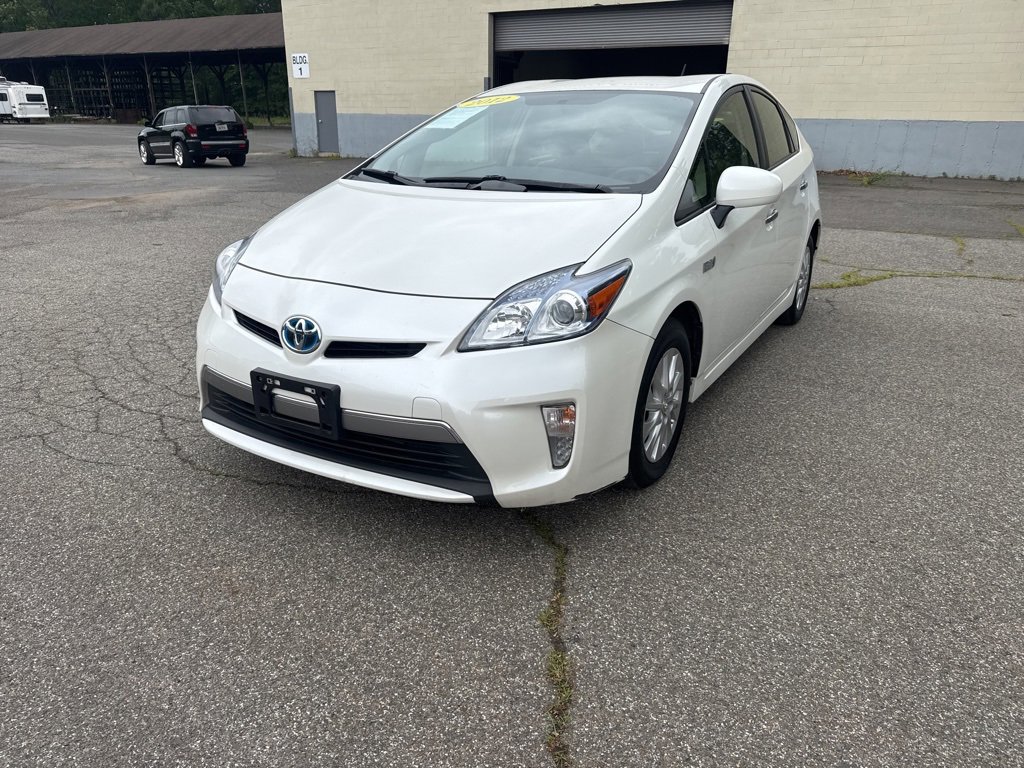 2012 Toyota Prius Plug-in photo 2