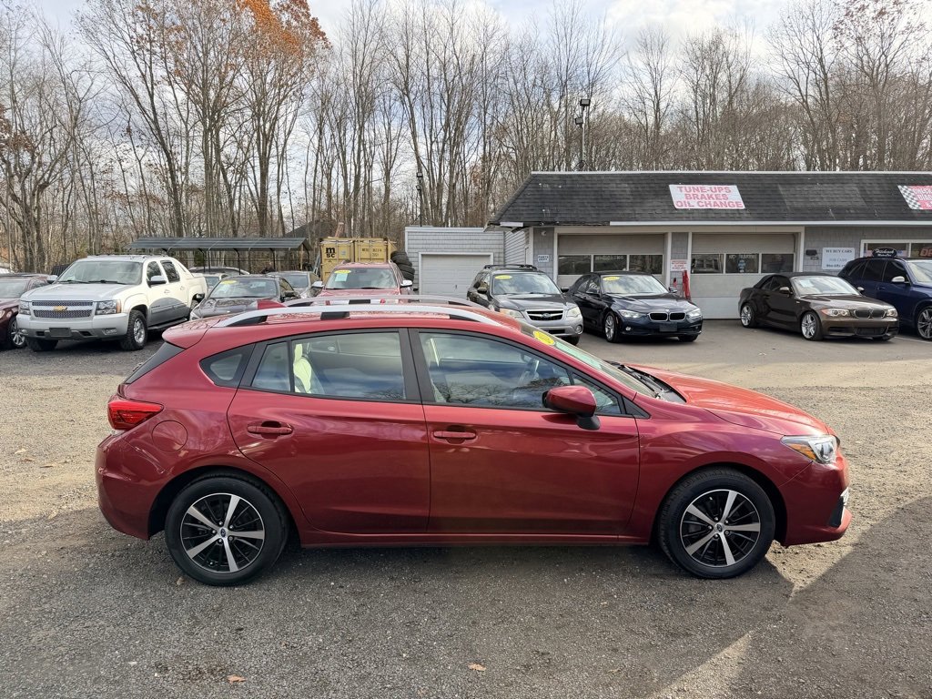 2023 Subaru Impreza Premium photo 4