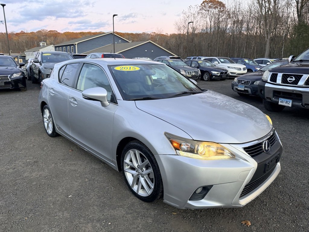 2015 Lexus CT 200h photo 3
