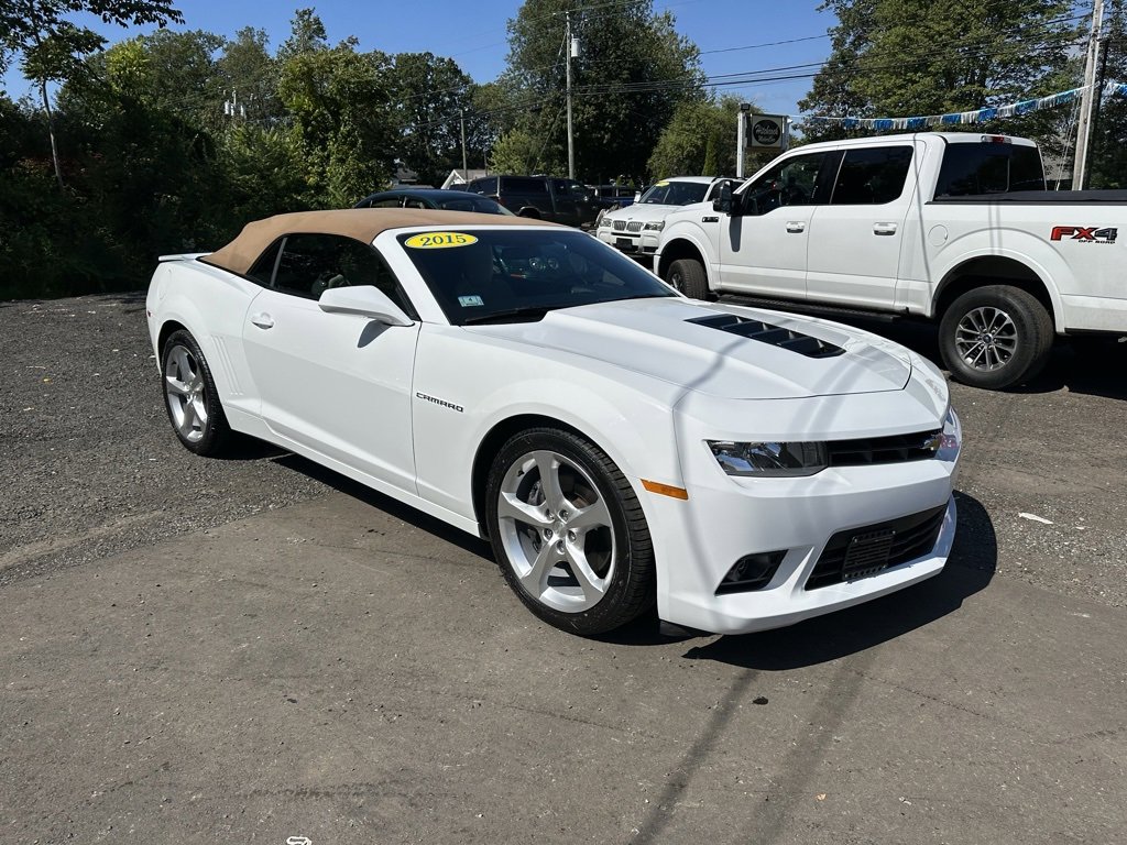 2015 Chevrolet Camaro SS photo 3