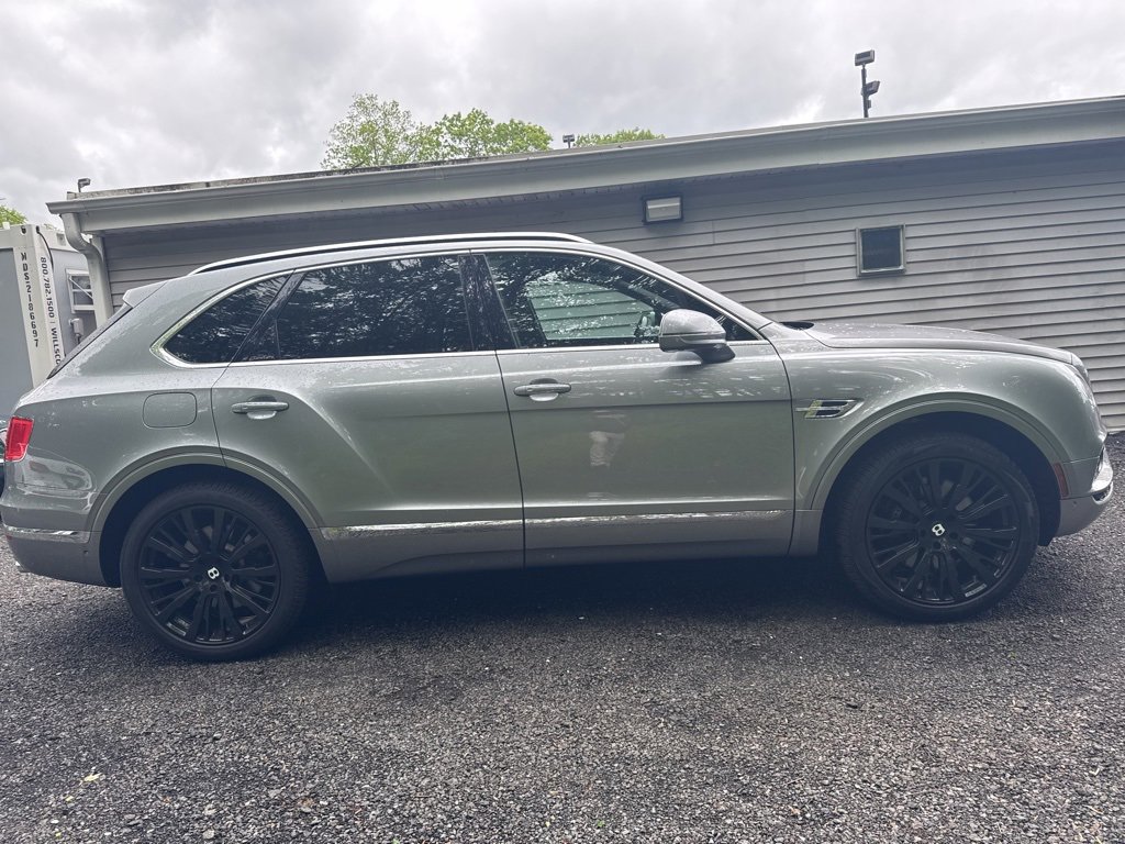2018 Bentley Bentayga W12 photo 3