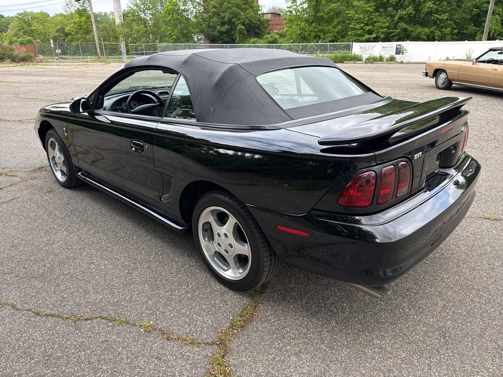 1997 Ford Mustang Cobra photo 2