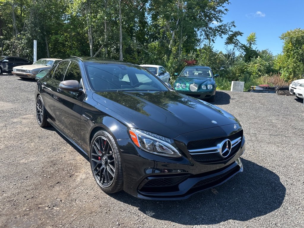 2017 Mercedes Benz C AMG 63 S photo 2