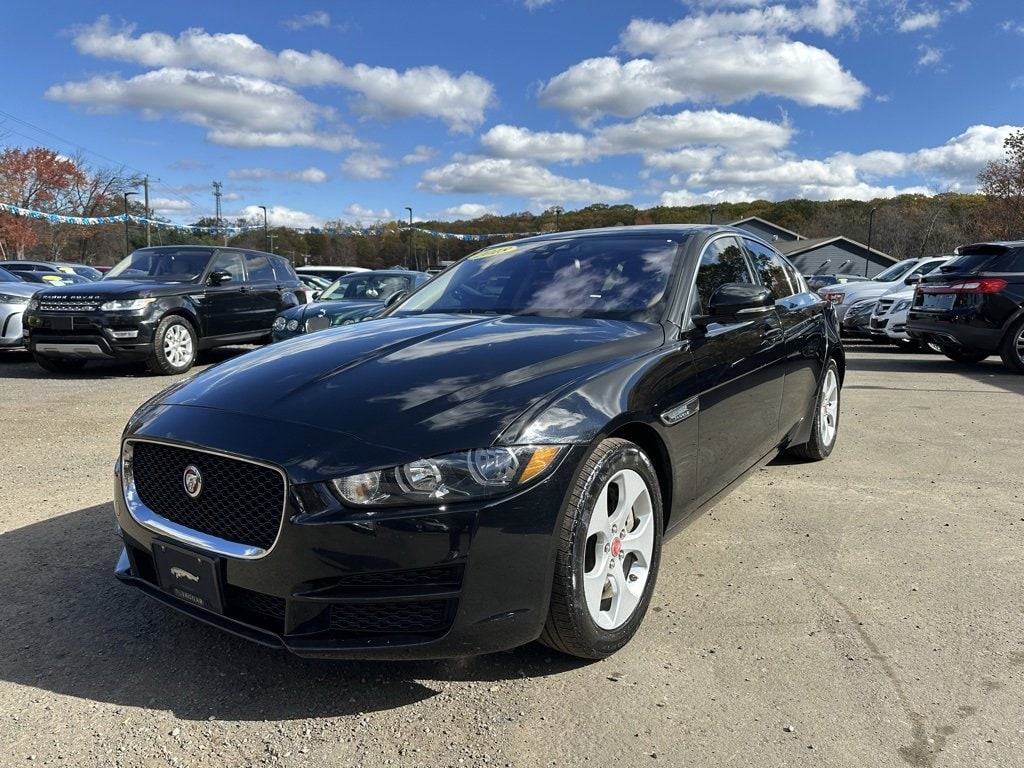 Used 2018 Jaguar XE 25t Sedan